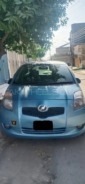 Toyota Vitz 2006 for Sale in Peshawar Image-1