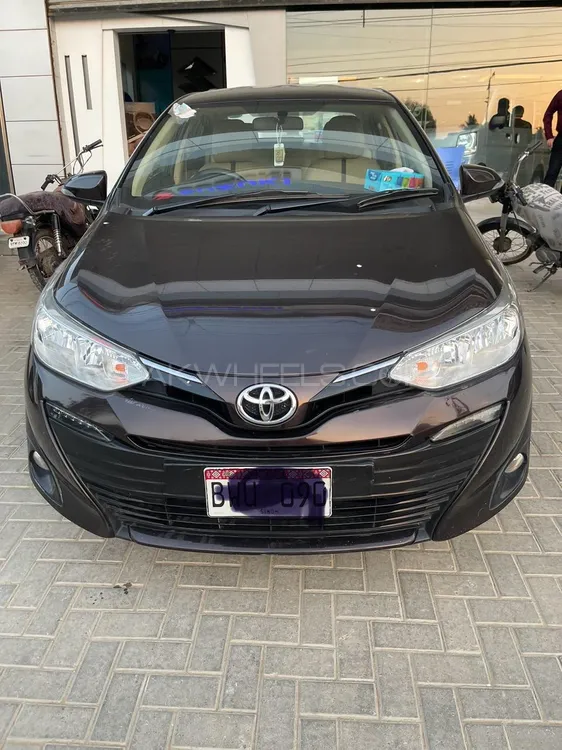 Toyota Yaris Sedan 2021 for Sale in Karachi Image-1