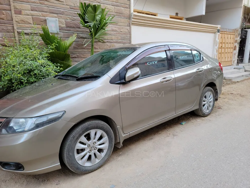 Honda City 2015 for Sale in Karachi Image-1