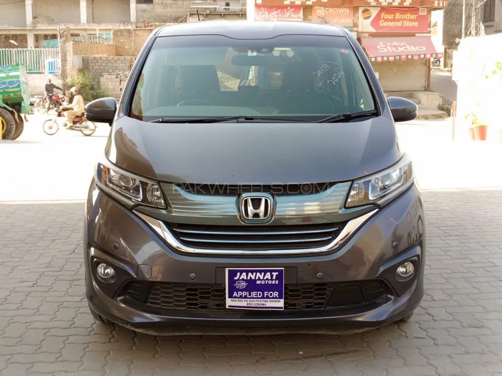 Honda Freed 2018 for Sale in Islamabad Image-1