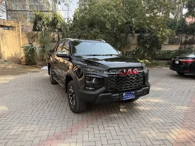 JAC T9 2025 for Sale in Islamabad Image-1