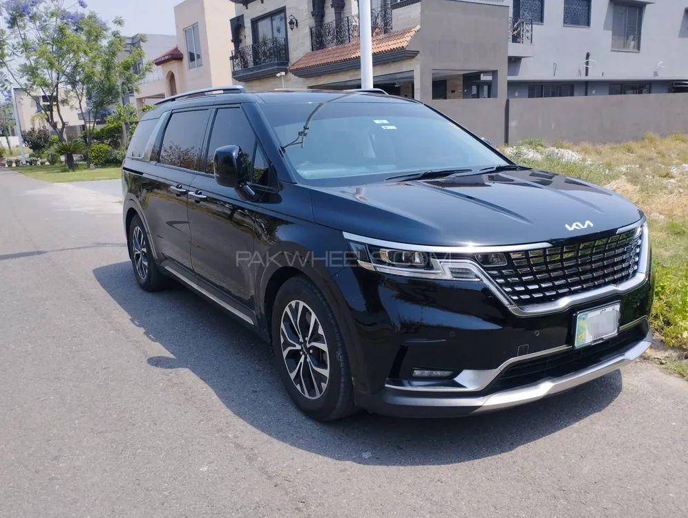 KIA Carnival 2022 for Sale in Lahore Image-1