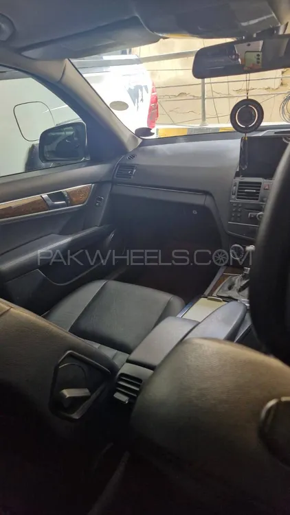 Mercedes Benz C Class 2007 for Sale in Karachi Image-1