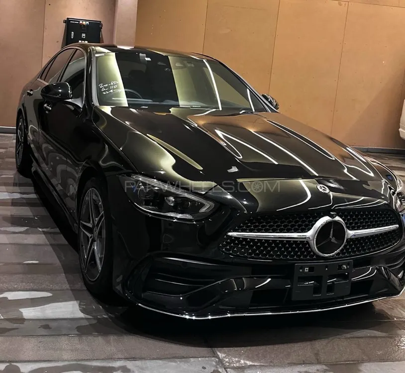 Mercedes Benz C Class 2021 for Sale in Karachi Image-1