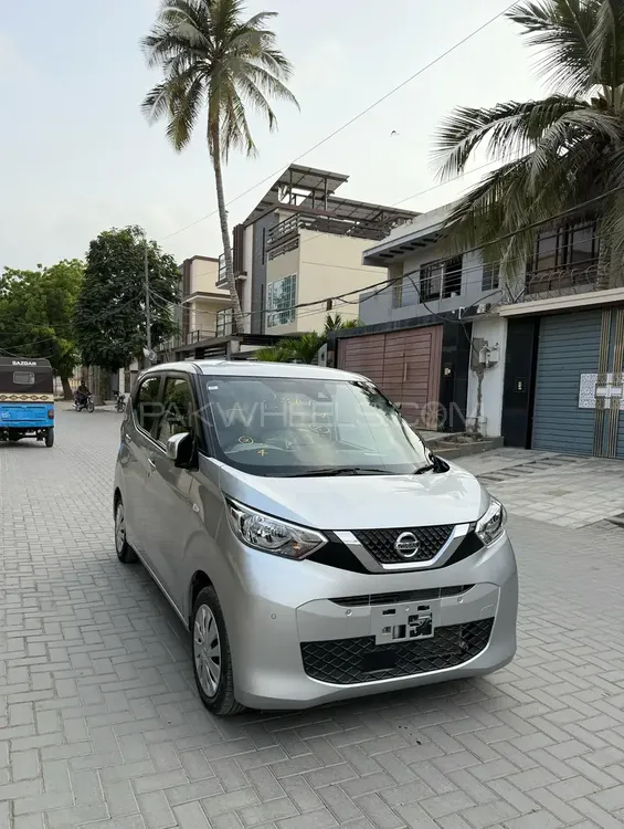 نسان ڈیز 2022 for Sale in کراچی Image-1