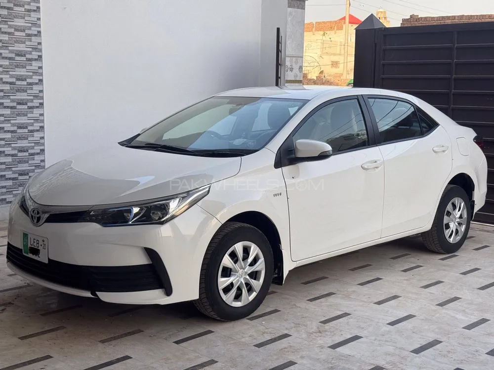 Toyota Corolla 2020 for Sale in Islamabad Image-1