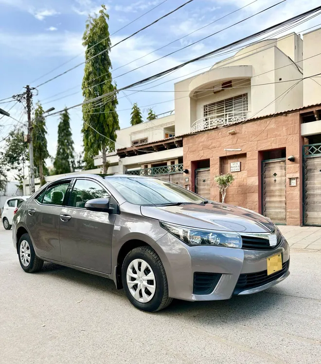 Toyota Corolla 2014 for Sale in Karachi Image-1