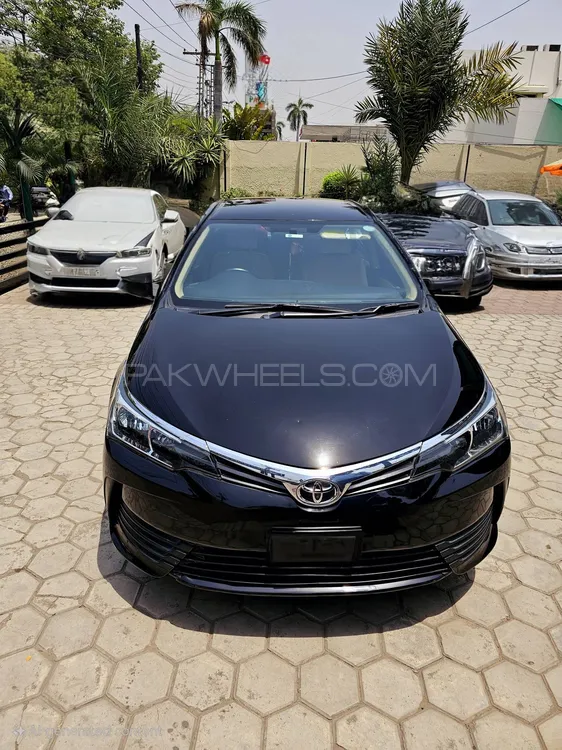 Toyota Corolla 2018 for Sale in Lahore Image-1
