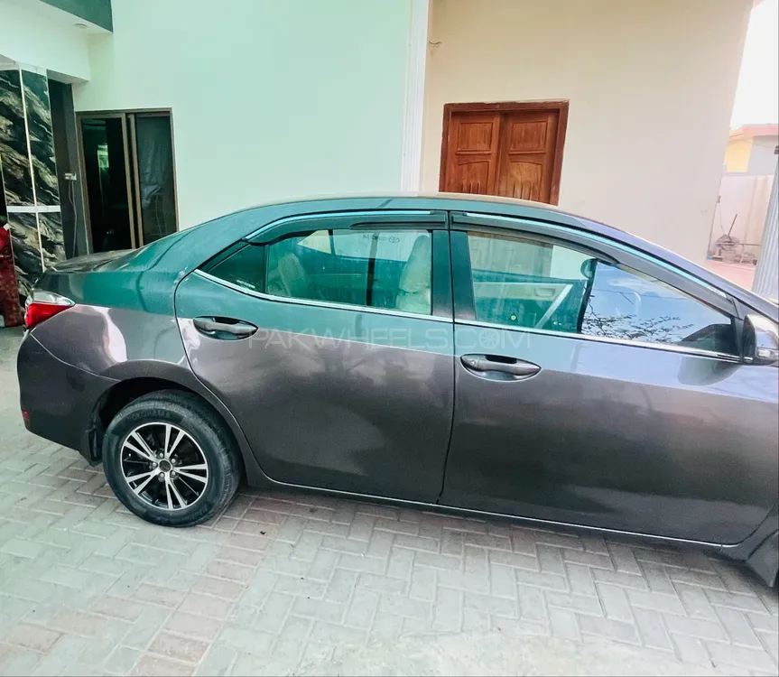 Toyota Corolla 2019 for Sale in Lahore Image-1