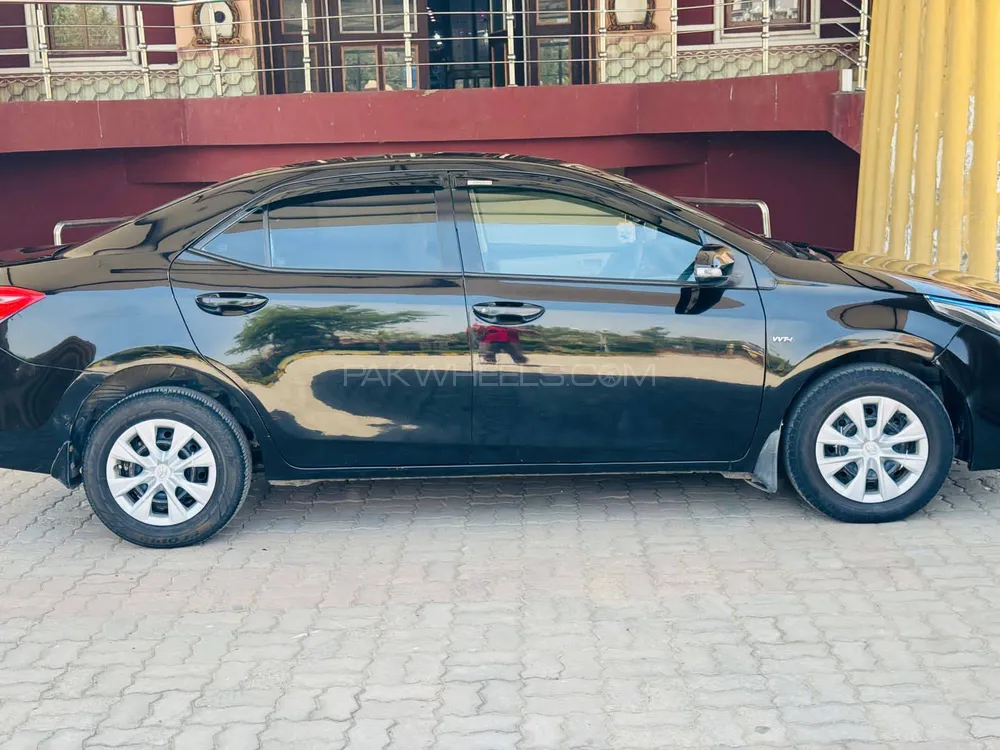 Toyota Corolla 2017 for Sale in Gakhar mandi Image-1