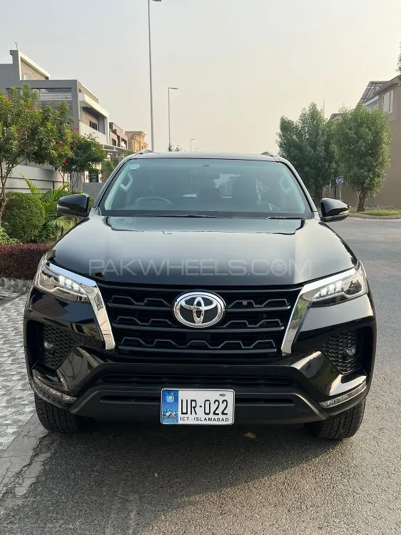 Toyota Fortuner 2022 for Sale in Lahore Image-1