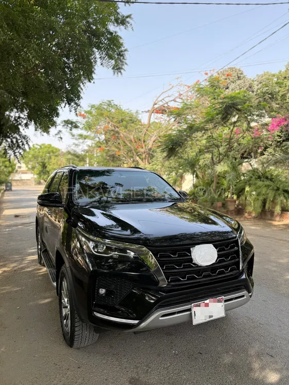 Toyota Fortuner 2021 for Sale in Karachi Image-1