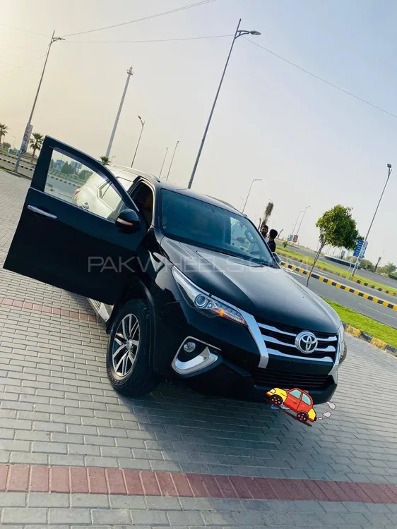 Toyota Fortuner 2017 for Sale in Bahawalpur Image-1