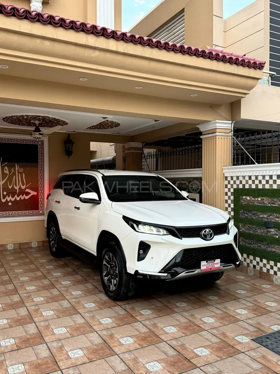 Toyota Fortuner 2023 for Sale in Lahore Image-1