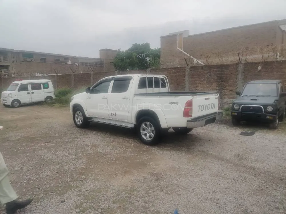 Toyota Hilux 2010 for Sale in Rawalpindi Image-1