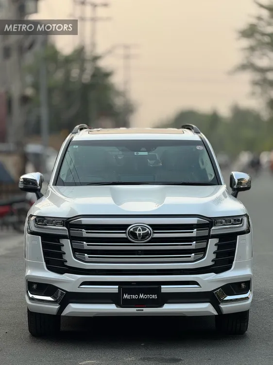 ٹویوٹا لینڈ کروزر 2023 for Sale in لاہور Image-1