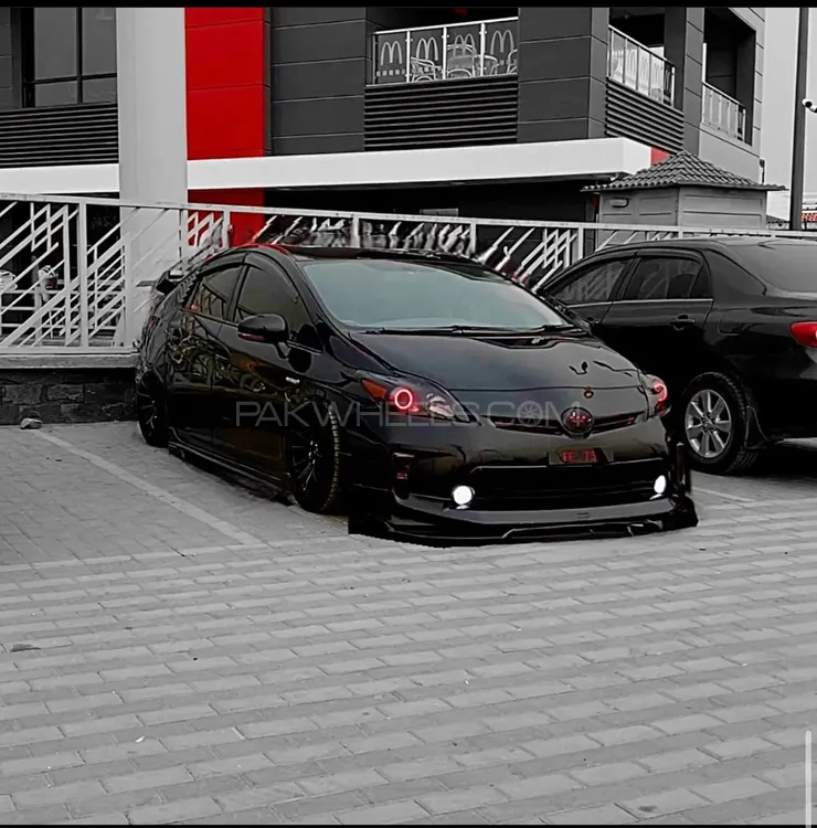 Toyota Prius 2012 for Sale in Lahore Image-1