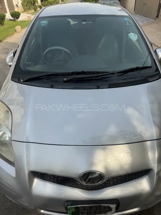 Toyota Vitz 2009 for Sale in Lahore Image-1