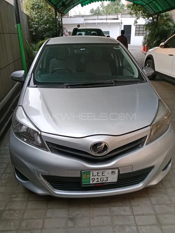 Toyota Vitz 2011 for Sale in Lahore Image-1