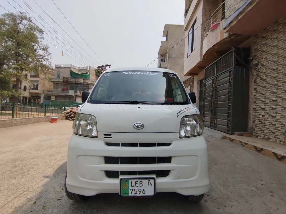 Daihatsu Hijet 2014 for Sale in Lahore Image-1