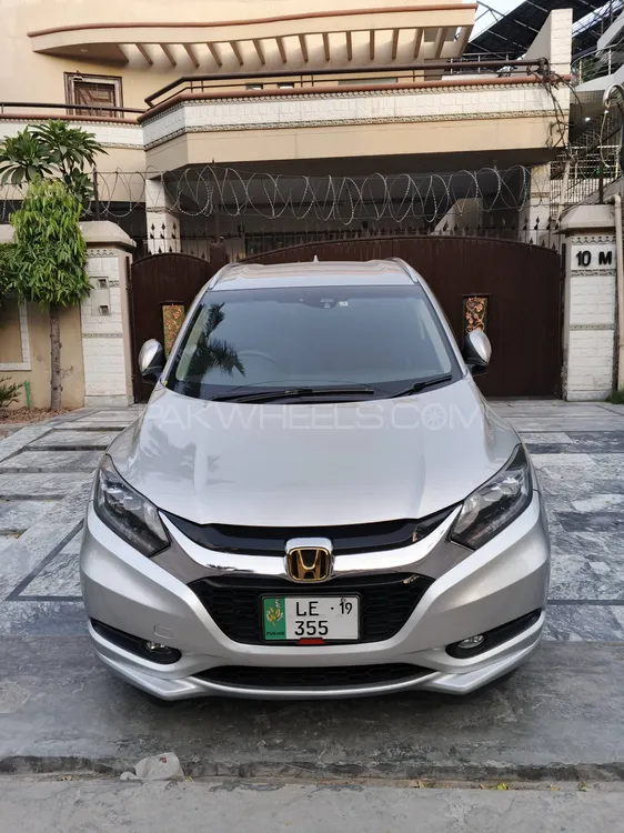 Honda Vezel 2015 for Sale in Lahore Image-1