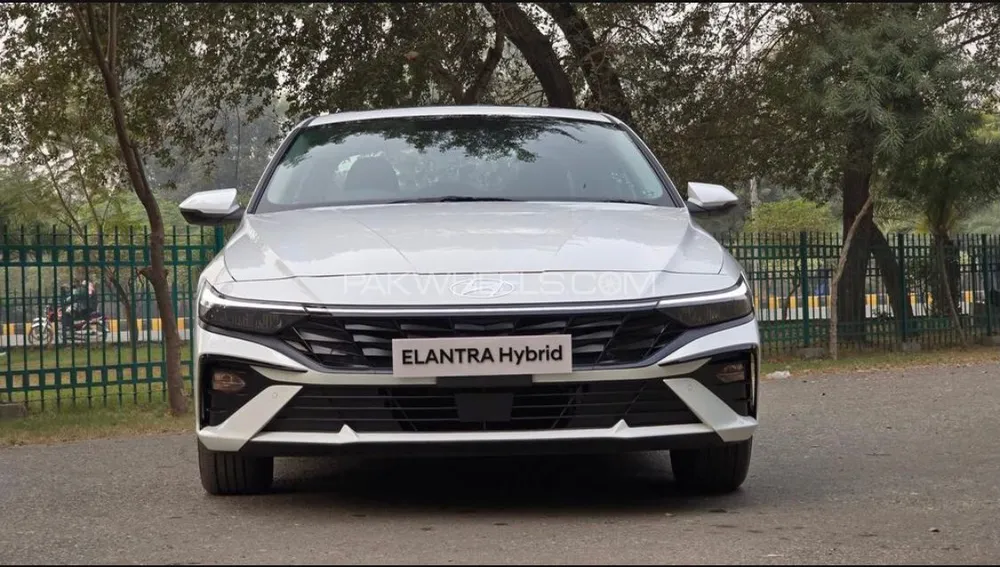 Hyundai Elantra 2025 for Sale in Islamabad Image-1