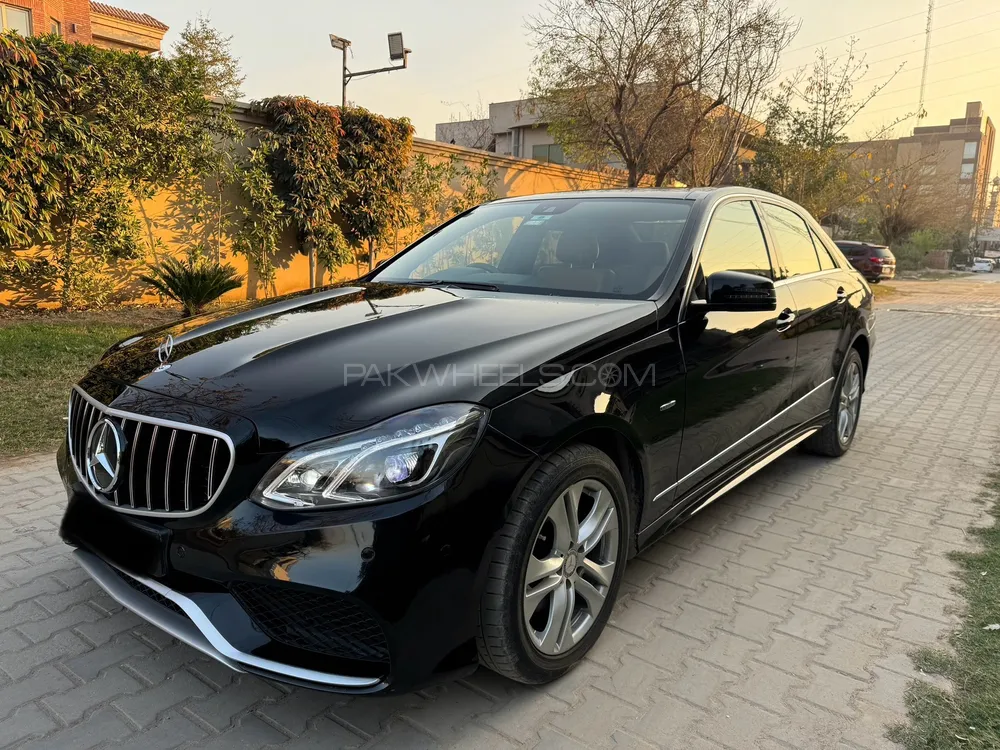 Mercedes Benz E Class 2012 for Sale in Faisalabad Image-1