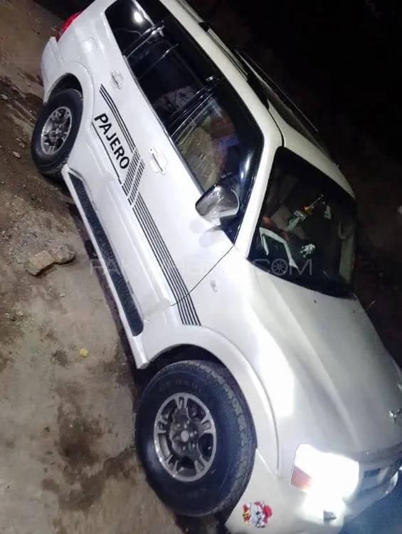 مٹسوبیشی پجیرو 2005 for Sale in لاہور Image-1