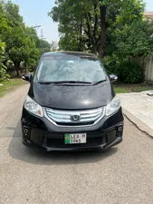 Honda Freed Hybrid Modulo X Honda Sensing 2013 for Sale