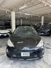 Toyota Aqua S 2013 for Sale