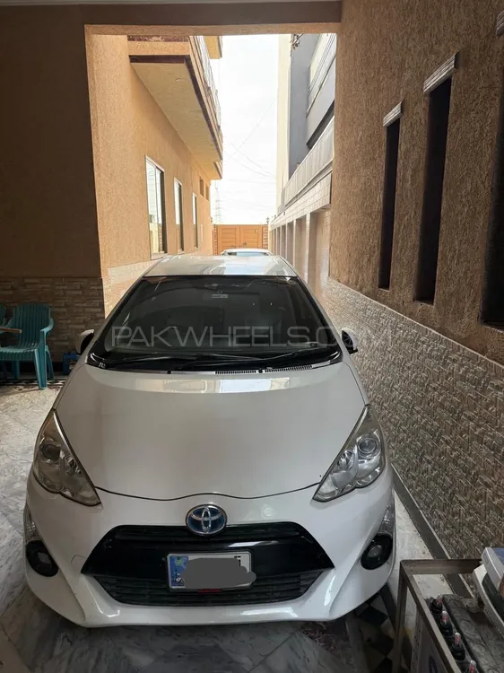 ٹویوٹا اکوا 2015 for Sale in پشاور Image-1