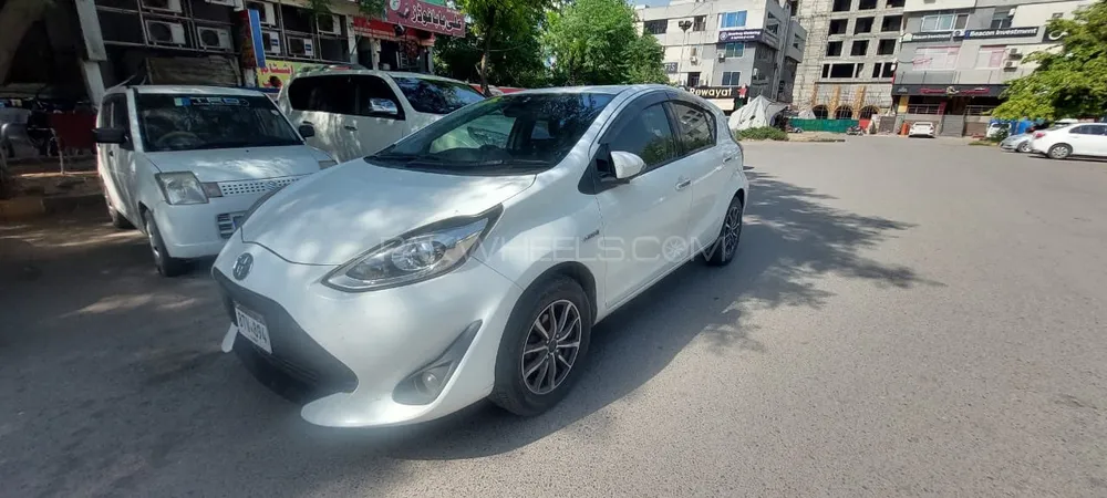 Toyota Aqua 2018 for Sale in Islamabad Image-1