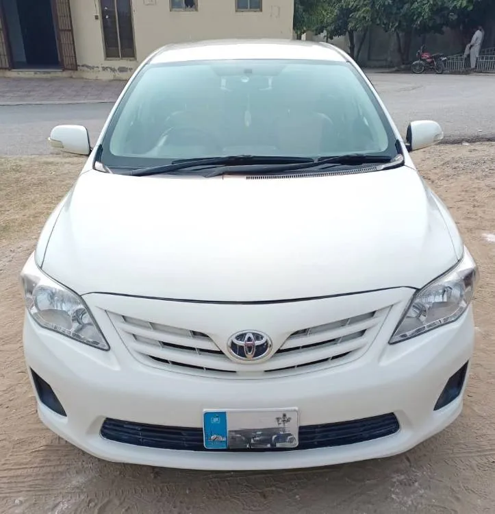 Toyota Corolla 2011 for Sale in Islamabad Image-1