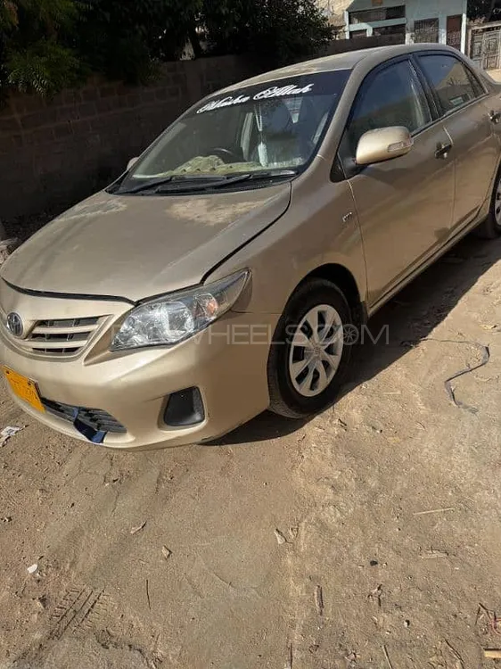 Toyota Corolla 2013 for Sale in Karachi Image-1