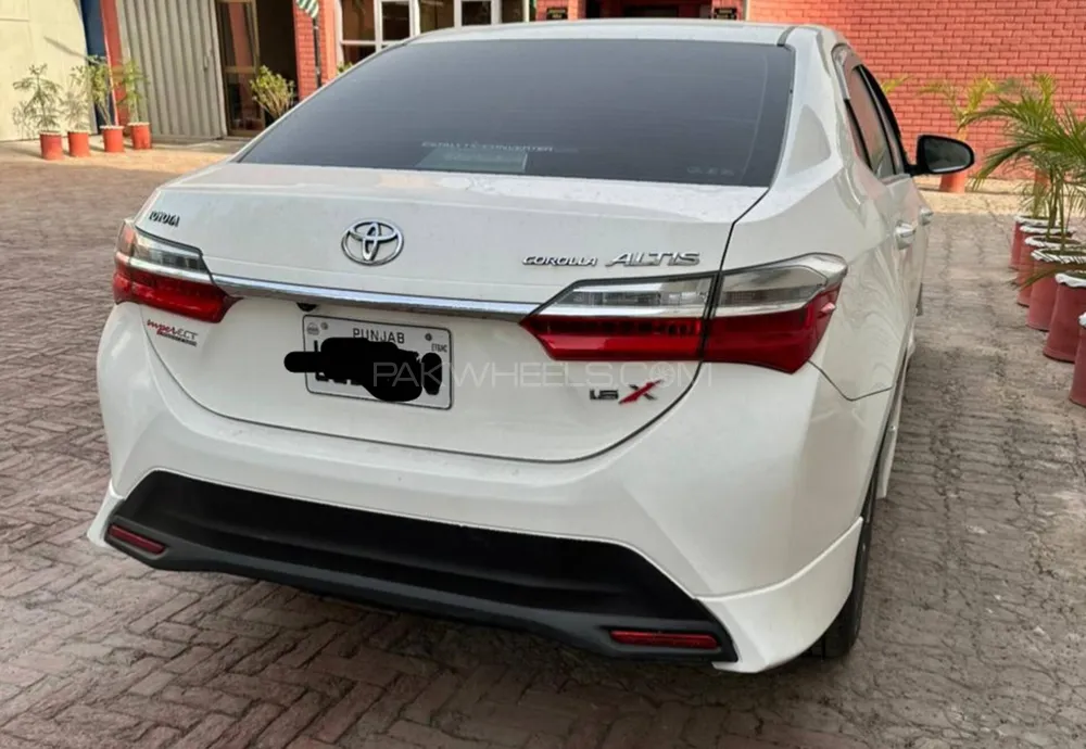 Toyota Corolla 2019 for Sale in Lahore Image-1
