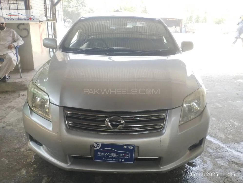 Toyota Corolla Axio 2007 for Sale in Peshawar Image-1
