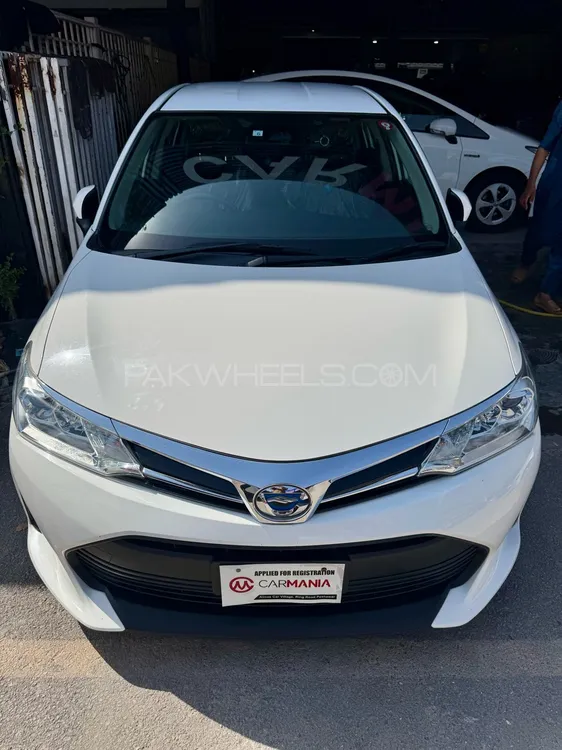 Toyota Corolla Axio 2020 for Sale in Peshawar Image-1