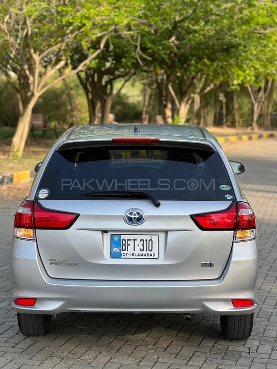 Toyota Corolla Fielder 2017 for Sale in Islamabad Image-1