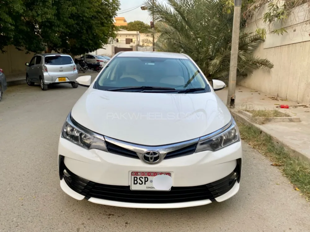 Toyota Corolla 2020 for Sale in Karachi Image-1