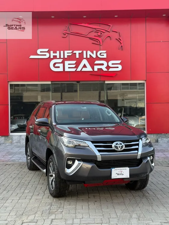 Toyota Fortuner 2018 for Sale in Islamabad Image-1