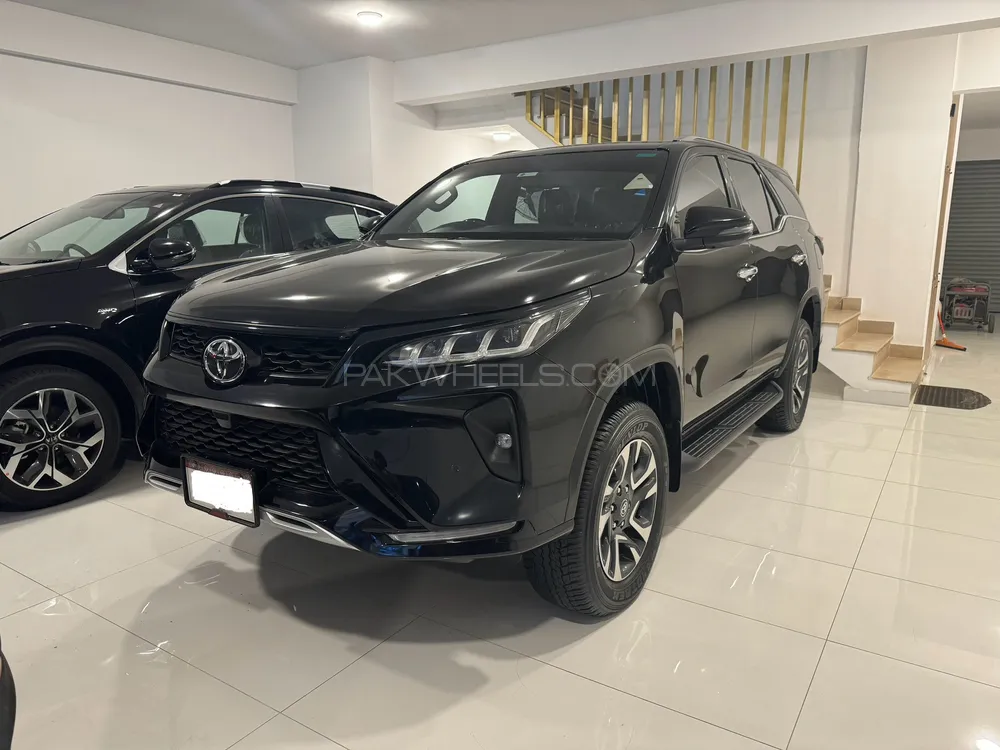 Toyota Fortuner 2022 for Sale in Karachi Image-1