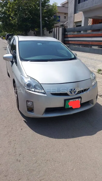 Toyota Prius 2010 for Sale in Lahore Image-1
