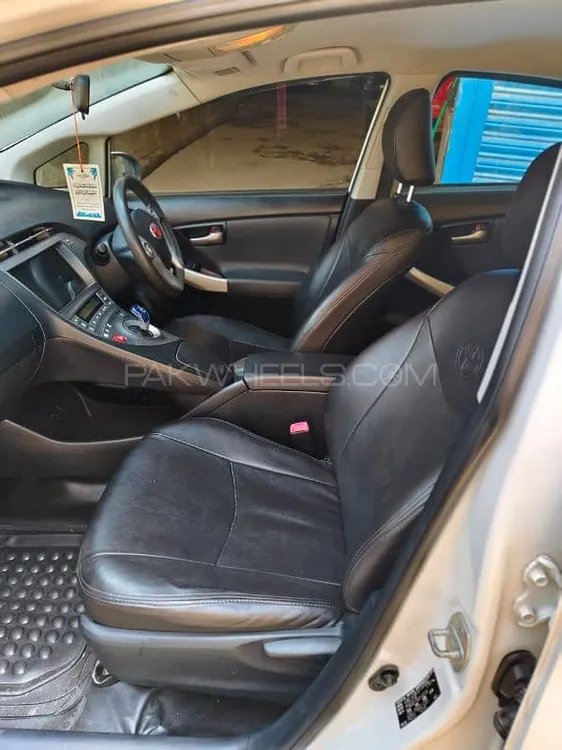 Toyota Prius 2012 for Sale in Gujrat Image-1