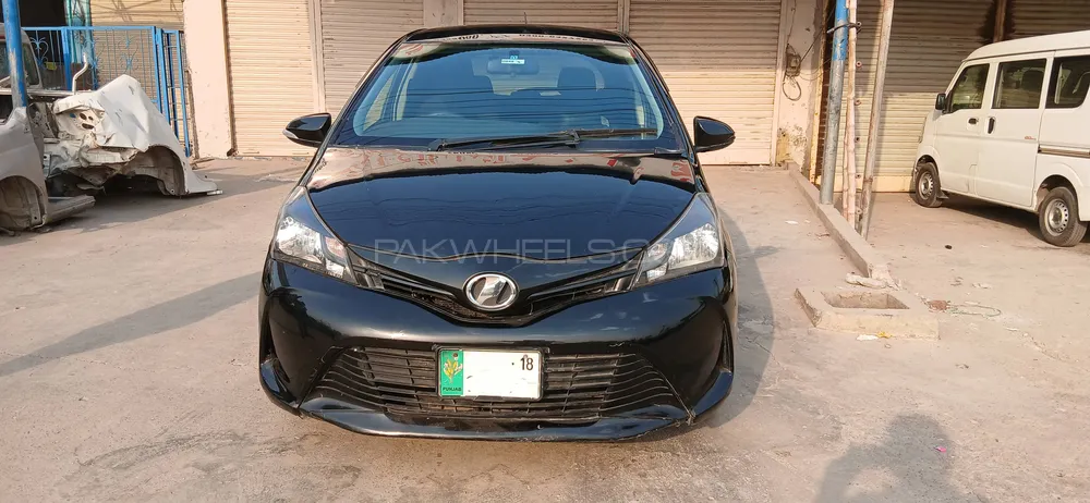Toyota Vitz 2015 for Sale in Gujranwala Image-1