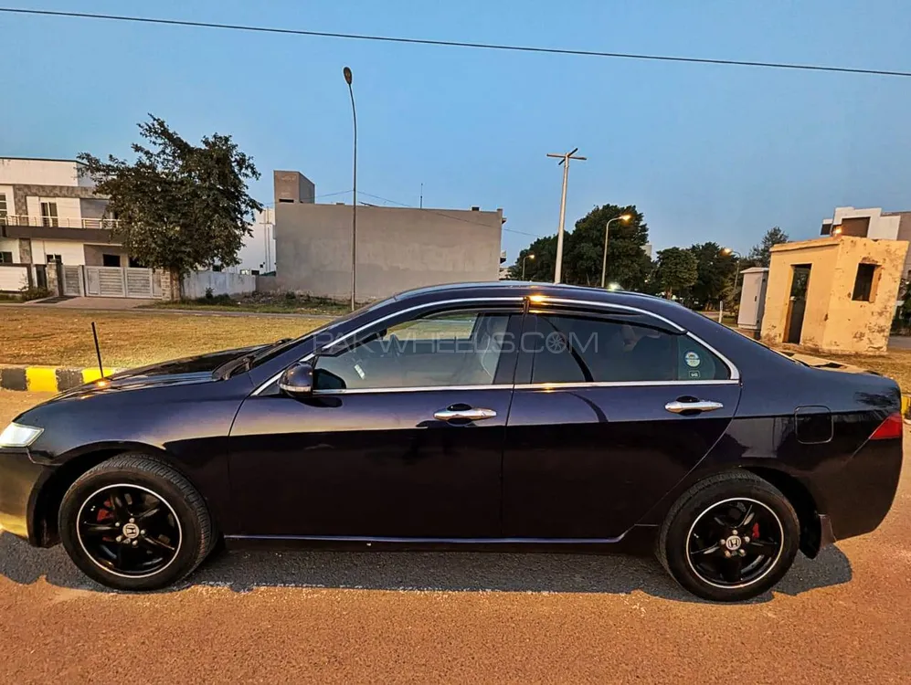 ہونڈا اکارڈ 2004 for Sale in لاہور Image-1