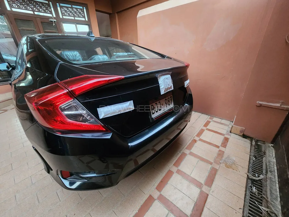 ہونڈا سوک 2017 for Sale in کراچی Image-1