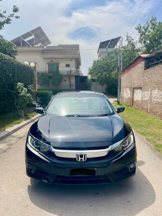 Honda Civic 2018 for Sale in Peshawar Image-1