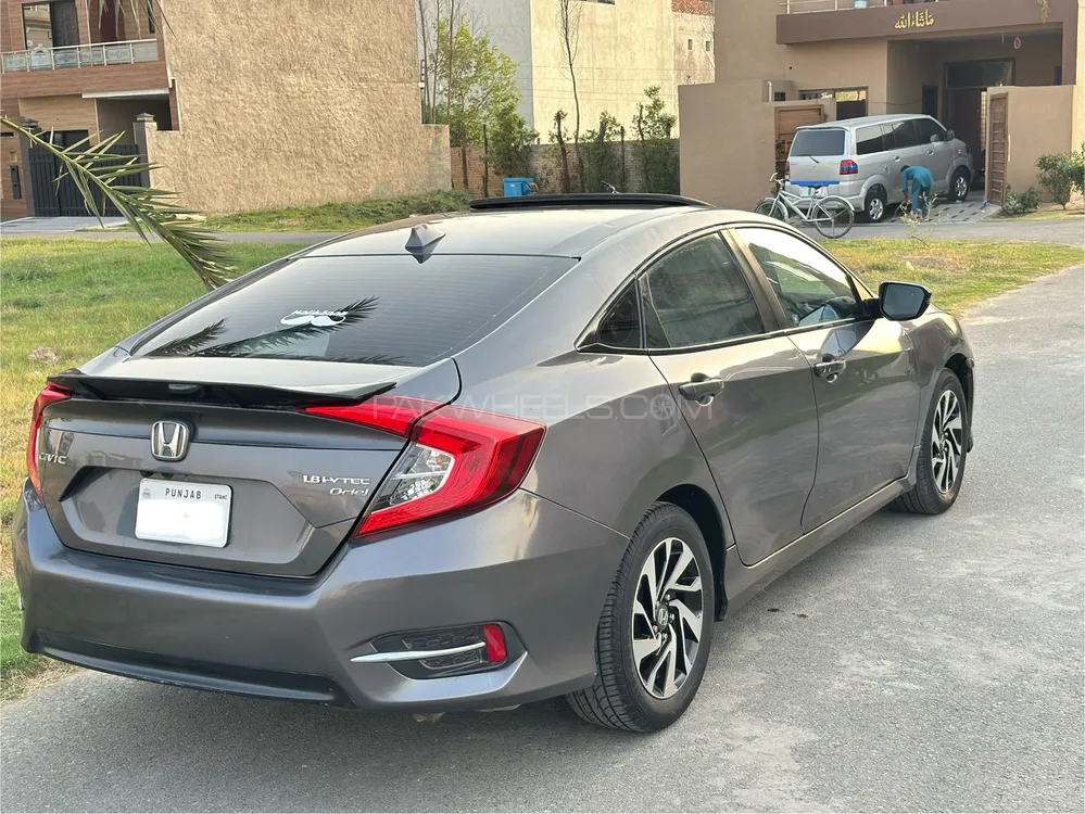 Honda Civic 2018 for Sale in Islamabad Image-1