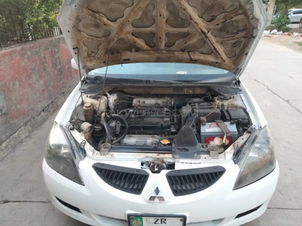 Mitsubishi Lancer 2005 for Sale in Lahore Mitsubishi Lancer 2005 for Sale in Lahore Image-6