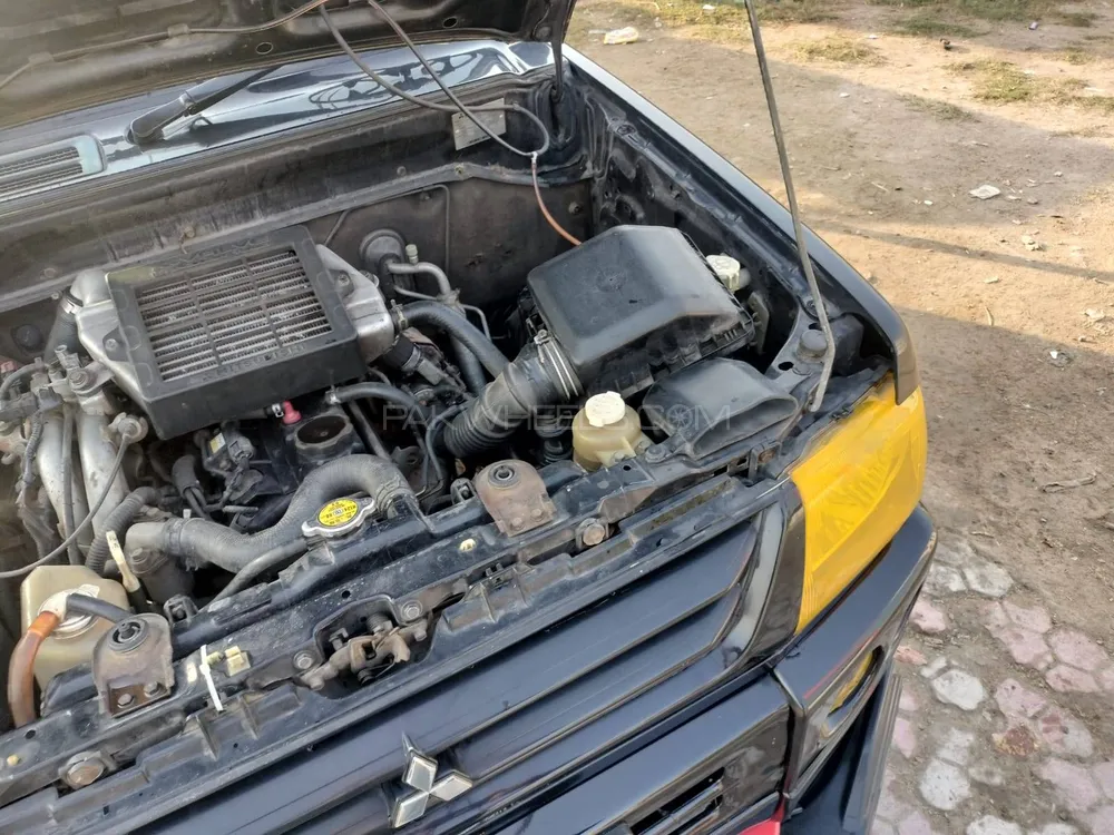 Mitsubishi Pajero Mini 2006 for Sale in Lahore Image-1